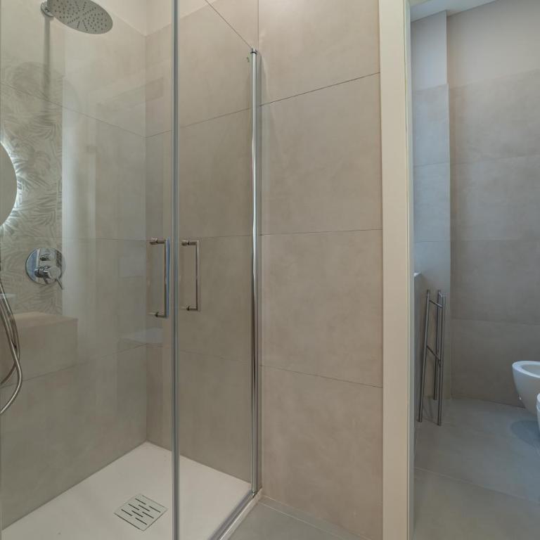 5' from Central Station, Elegance and Class - Appartamento con 1 Camera da Letto e Balcone - 15