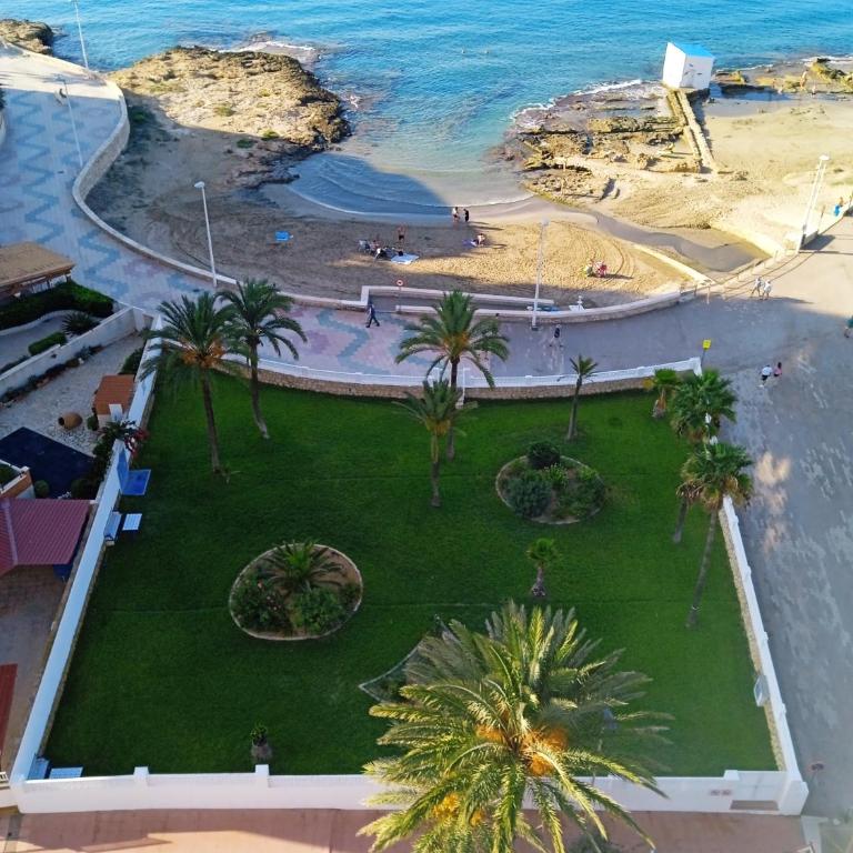 Blue armchair with sea view Apartment in Calpe - One-Bedroom Apartment - 7