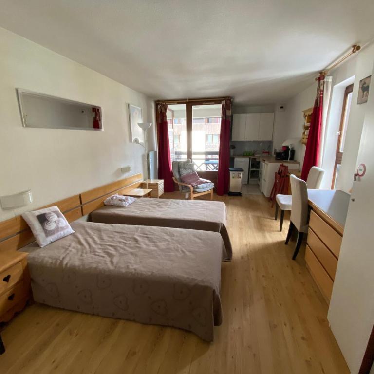Studio 4 pers à Brides-les-Bains avec WiFi et parking - Studio - 1