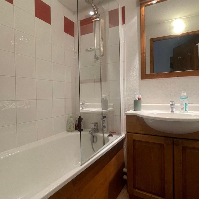 Appartement calme à Samoëns avec piscine et WiFi - FR-1-624-101 - Apartment - 9