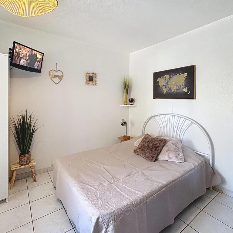 Dans une station thermale, Studio dans résidence avec ascenseur - Appartement 1 Chambre - 1