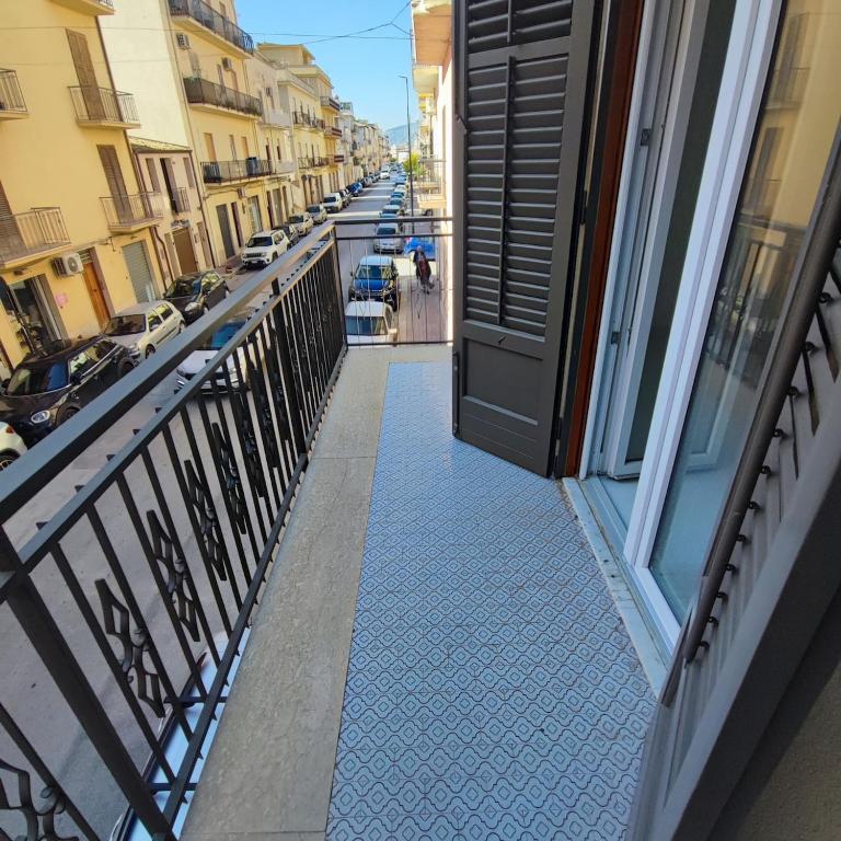 Casa Viola - Central Apartment City & Sea - Appartamento con 2 Camere da Letto - 2