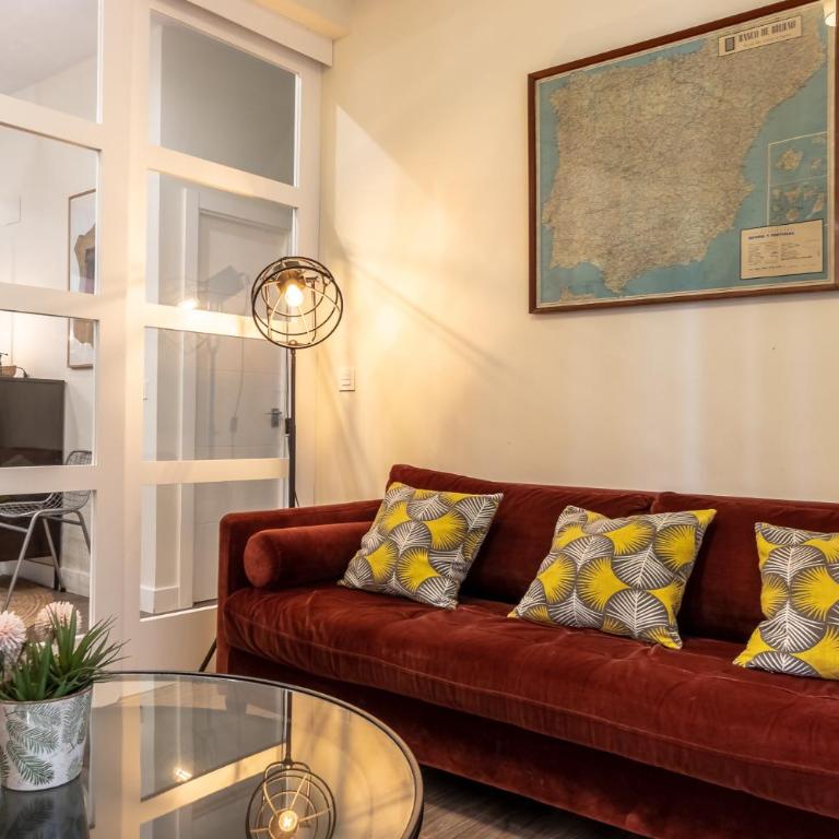 Prime Location Bilbao | 4BR, 2BA & Parking - Apartment - 8
