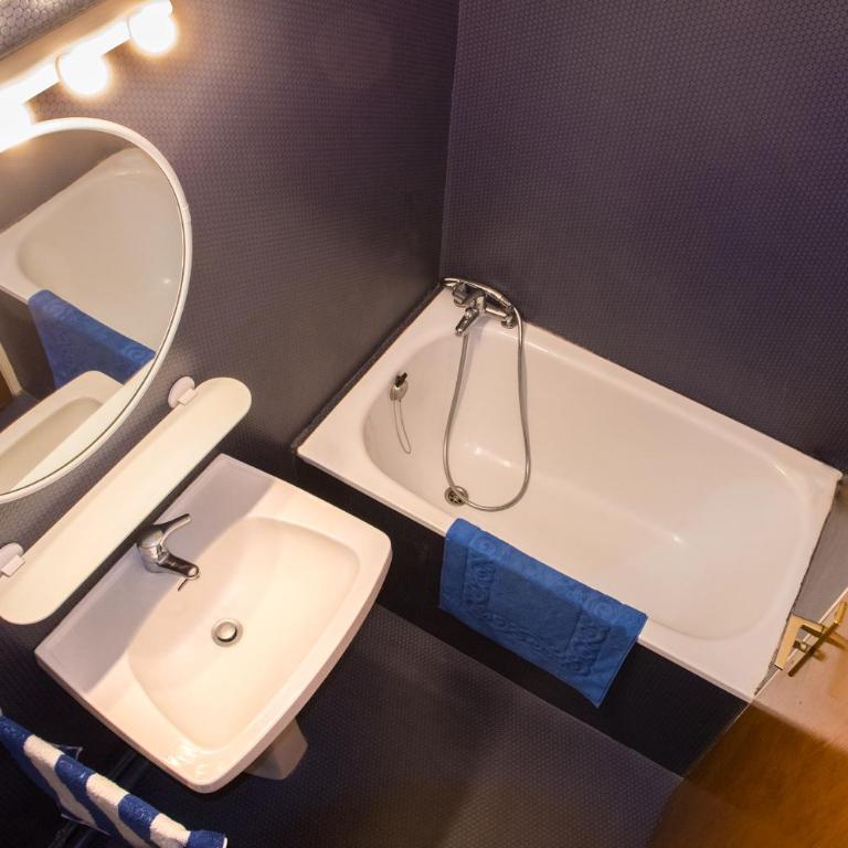 La plus belle vue de Luchon, MENAGE INCLUS - One-Bedroom Apartment - 15