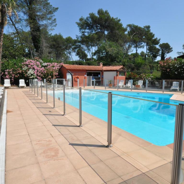 Appt Studio avec Balcon Parking privé, Piscine, proche Golf St Donat - Studio avec Balcon - 1