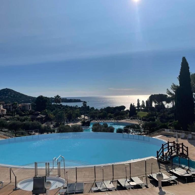 Cap ESTEREL Village , AGAY 4prs Climatisé-WIFI-Parking INCLUS - Apartment mit 1 Schlafzimmer - 5