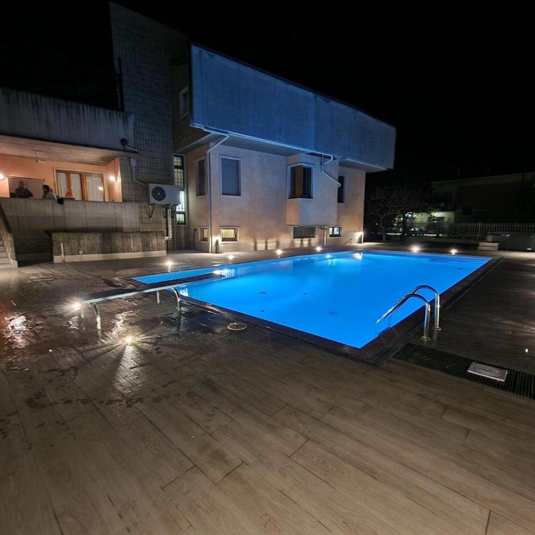 Iris B&B Verona - Camera Matrimoniale con Vista Piscina - 5