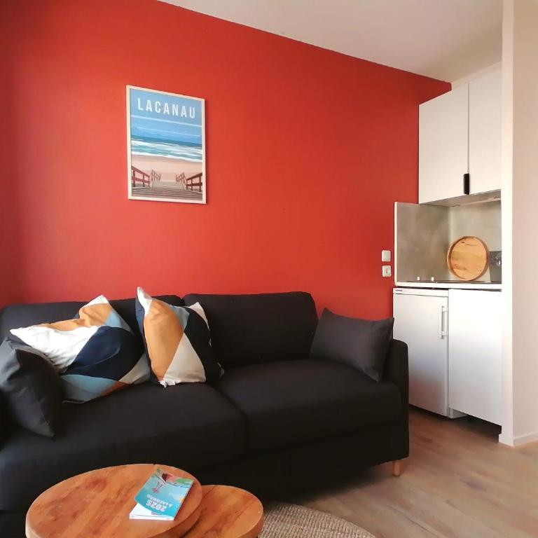 Joli studio front de mer Balcon WIFI vue cour - Studio Apartment with One Double Bed - 1