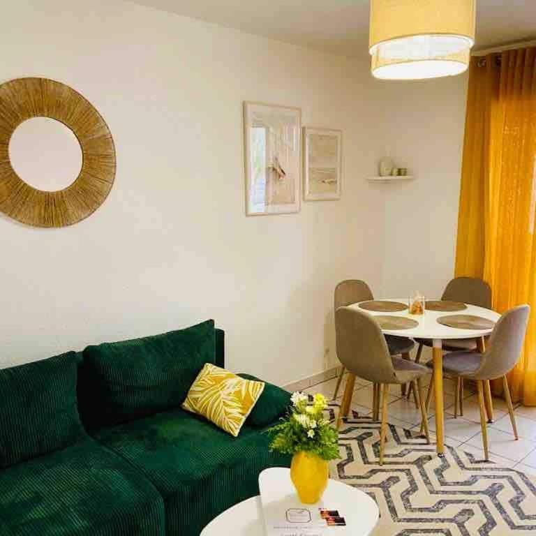 Charming apartment 100m from the beach - Apartment mit 1 Schlafzimmer - 1