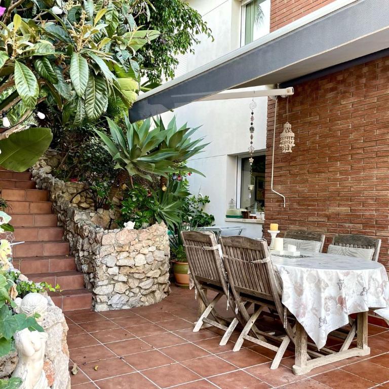 Villa with private pool, ocean & mountain views - Villa - 7