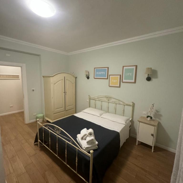 Casa Gioia - Standard King Room - 2