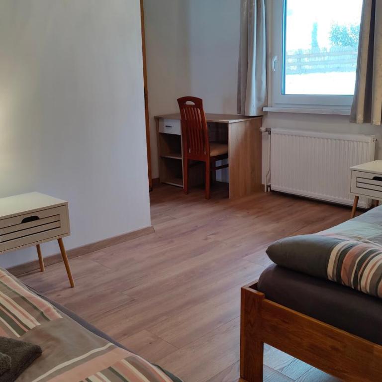 Pension Almhof - Apartment mit Blick auf die Berge - 12