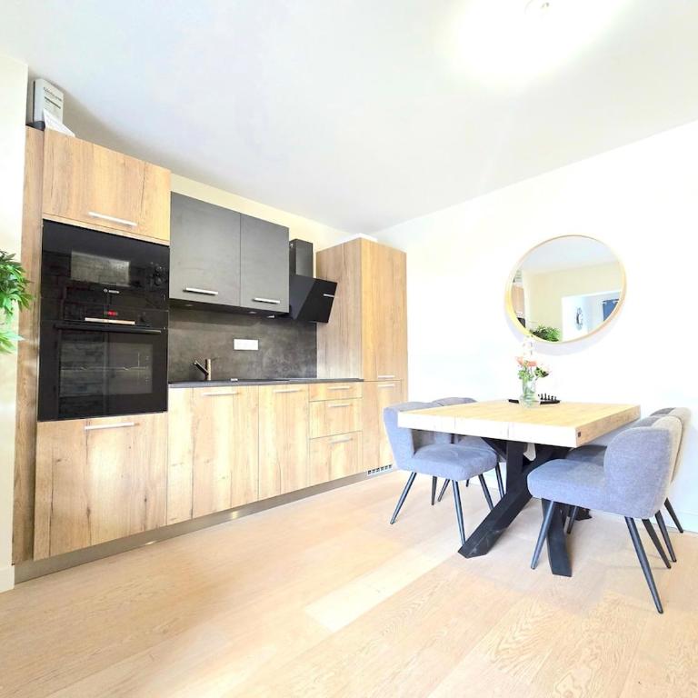 Incroyable T2 neuf et spacieux - Garage privé - Two-Bedroom Apartment - 11