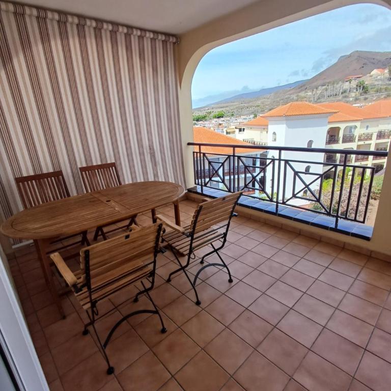 Dinastia B401 by Tenerife Rental & Sales - Apartamento de 2 dormitorios - 48