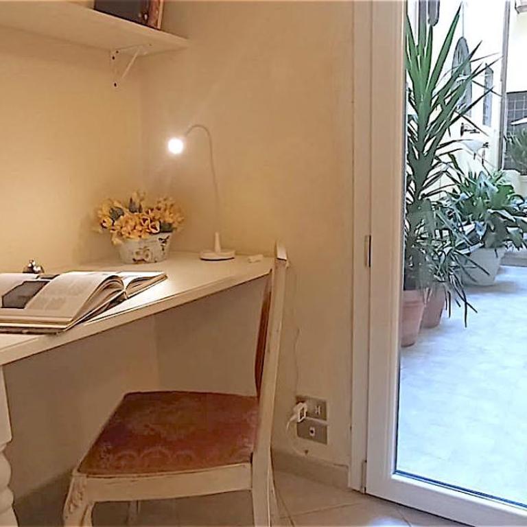 Amo e Flo - Appartamento con 2 Camere da Letto - 45