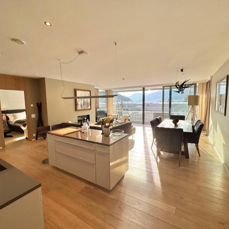 Alpine Luxury Apartment Davos with Spa Access to 5 Star Hotel - Apartment mit 2 Schlafzimmern - 3