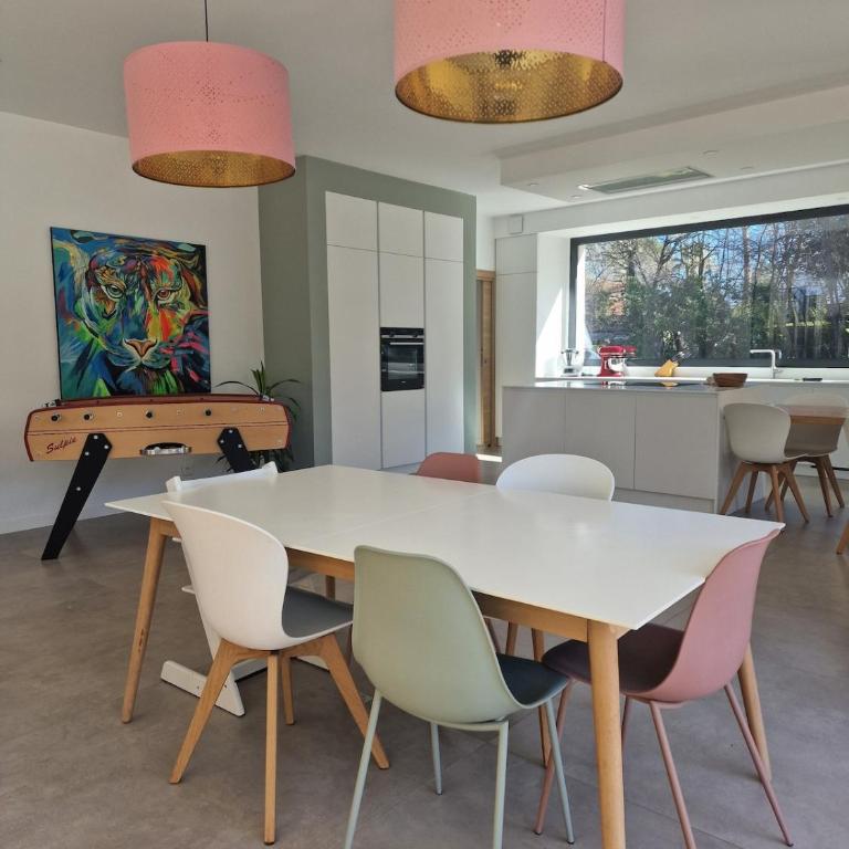 Villa avec piscine au milieu des bois - Villa - 20