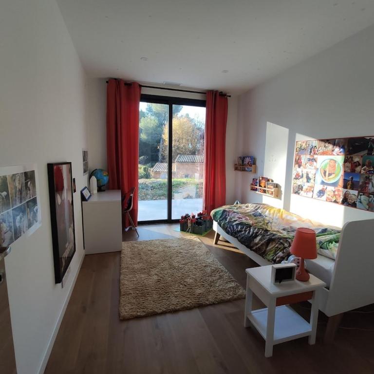 Villa avec piscine au milieu des bois - Villa - 32