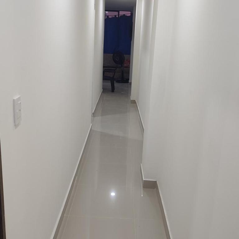 Apartamento Amoblado cerca al mar - Apartamento de 3 dormitorios - 1