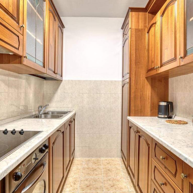 Azurium Budva - Apartman sa 2 Spavaće Sobe - 10