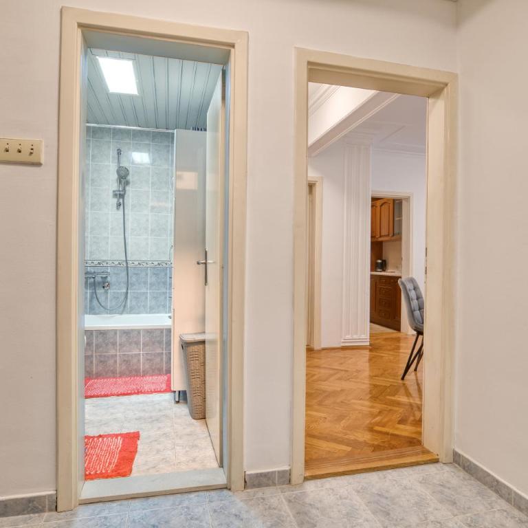 Azurium Budva - Apartman sa 2 Spavaće Sobe - 17