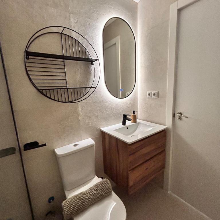 AeroSuites102 Alojamiento Madrid - Two-Bedroom Apartment - 14