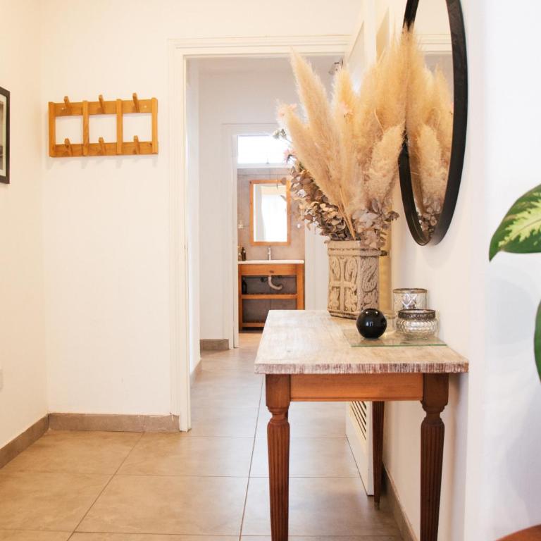 Piso completo en el centro de cordoba, muy amplio especial para familias - Apartamento con 4 dormitorios - 69
