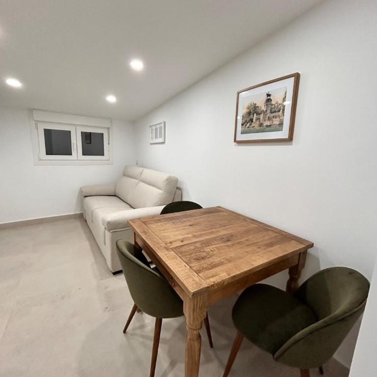 AeroSuites202 Alojamiento Madrid - Two-Bedroom Apartment - 9