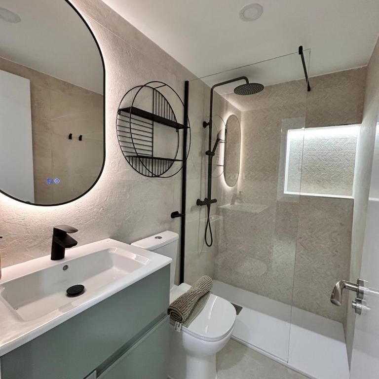 AeroSuites202 Alojamiento Madrid - Two-Bedroom Apartment - 12