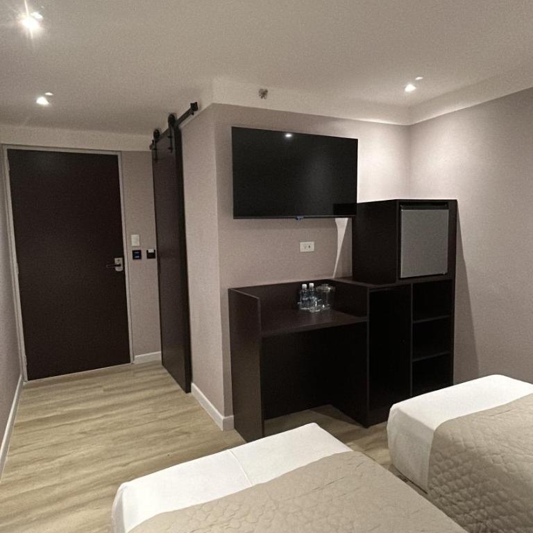 Hotel Grand Galaxie - Deluxe King Room - 4