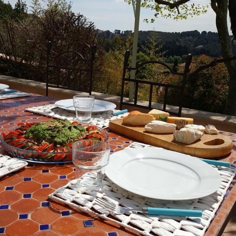 Mas Chamarel à Sanary-sur-Mer au milieu des vignes et oliviers - Villa - 34