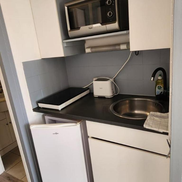 Studio proche Hopital CHU BORDEAUX - Appartement - 6