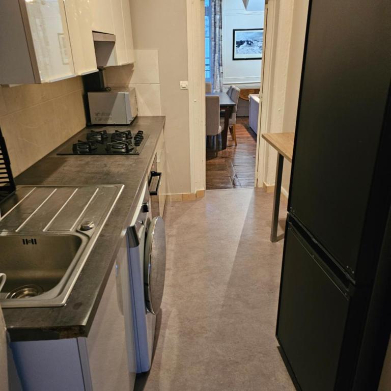 MAIRIE -APPT 75M2 -3 CHBRES - bail mobilité ou étudiant - Three-Bedroom Apartment - 3
