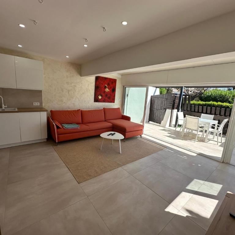 Magnifique villa, Port Nature, Village Naturiste, 2 pièces, 36m2, 150m de la plage - One-Bedroom Apartment - 1