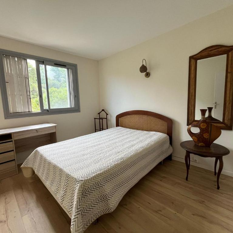 Grand appart 80m2 parking - Appartement 3 Chambres - 6