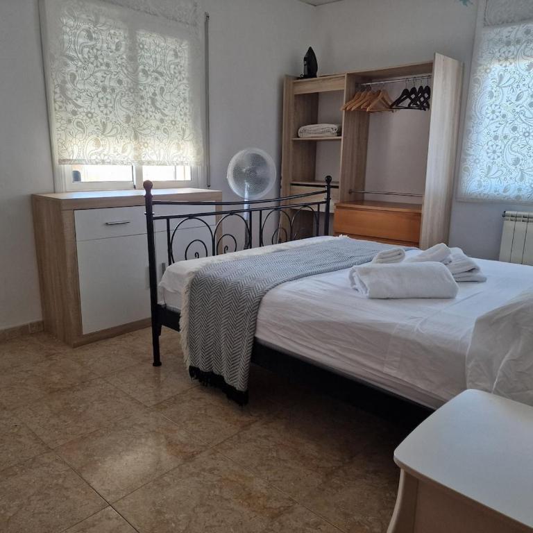 Family Vacation Casita - Three-Bedroom Apartment - 19