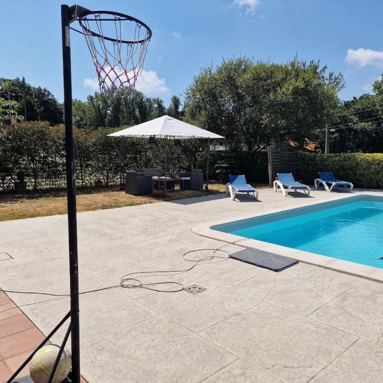 Family Vacation Casita - Three-Bedroom Apartment - 29