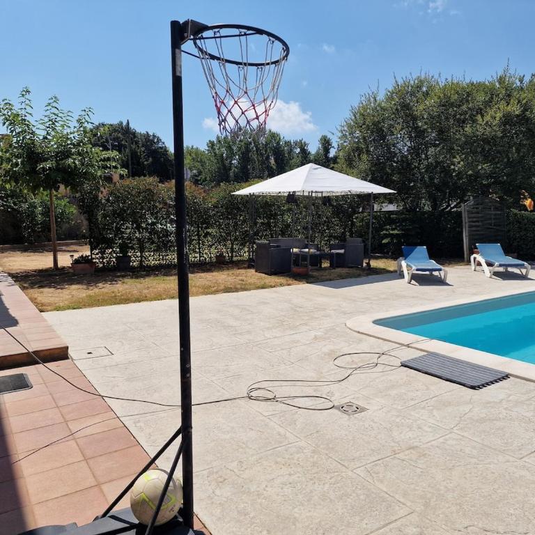 Family Vacation Casita - Three-Bedroom Apartment - 31