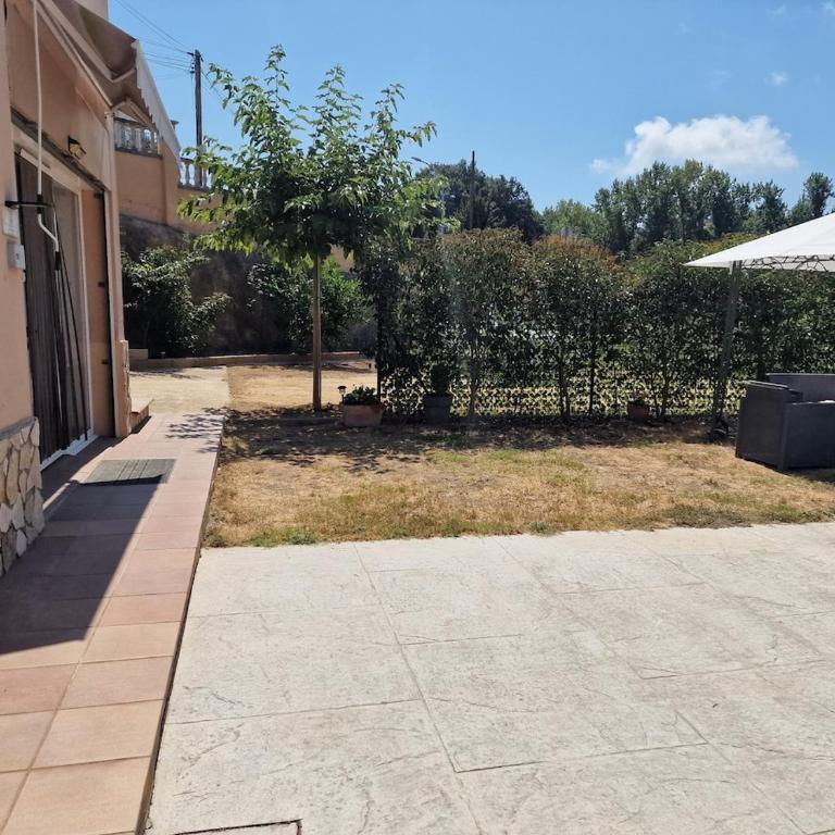 Family Vacation Casita - Three-Bedroom Apartment - 44