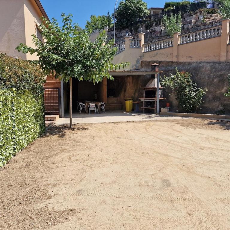 Family Vacation Casita - Three-Bedroom Apartment - 47