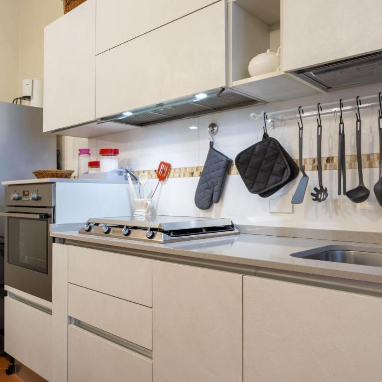 Sant'Ambrogio Elegant Apartment - Appartamento con 1 Camera da Letto - 17