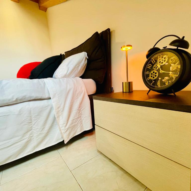 Coco Home-Chic Mansarda In the Heart of Turin - Appartamento con 1 Camera da Letto - 2