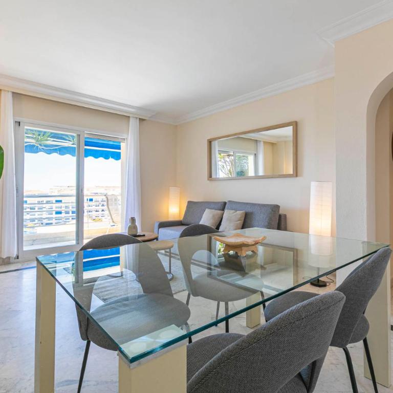 MARBELLA HOME RENTALS - Marina Banus, Puerto Banus, seaview, 2BR, parking & pool - Two-Bedroom Apartment with Balcony and Sea View - 27