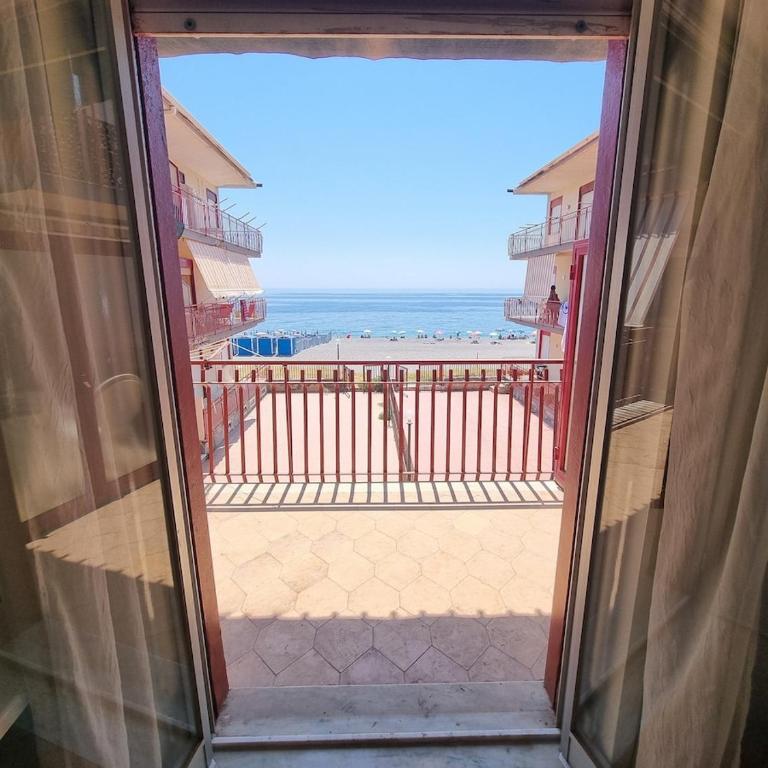 Miramare House - Proppro SRL - Mascali - Appartamento con 1 Camera da Letto e Vista Mare - 3