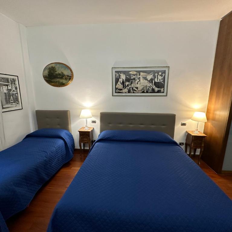 10 Minutes B&B Bed & Breakfast - Camera Tripla con Bagno Privato - 22