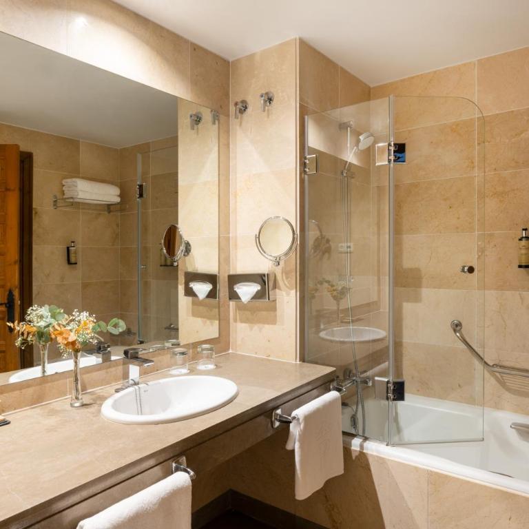 Parador de Málaga Gibralfaro - Habitación Doble Standard - 6