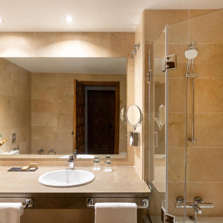 Parador de Málaga Gibralfaro - Habitación Doble Standard - 7