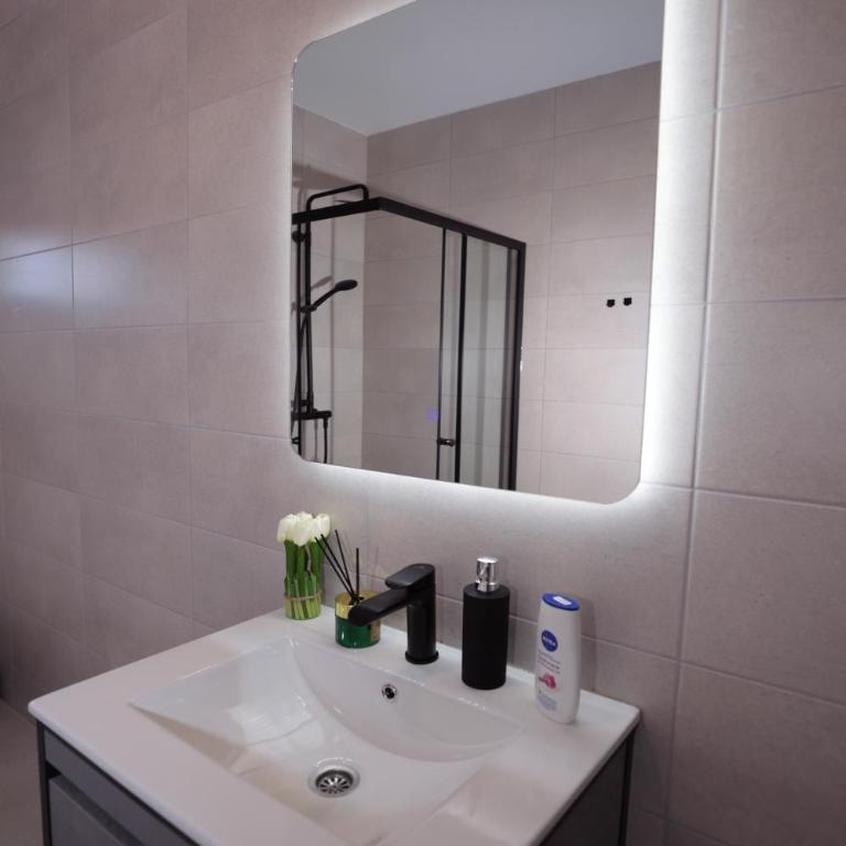 Apartman Dentalux 4 - Apartman sa 2 Spavaće Sobe - 14
