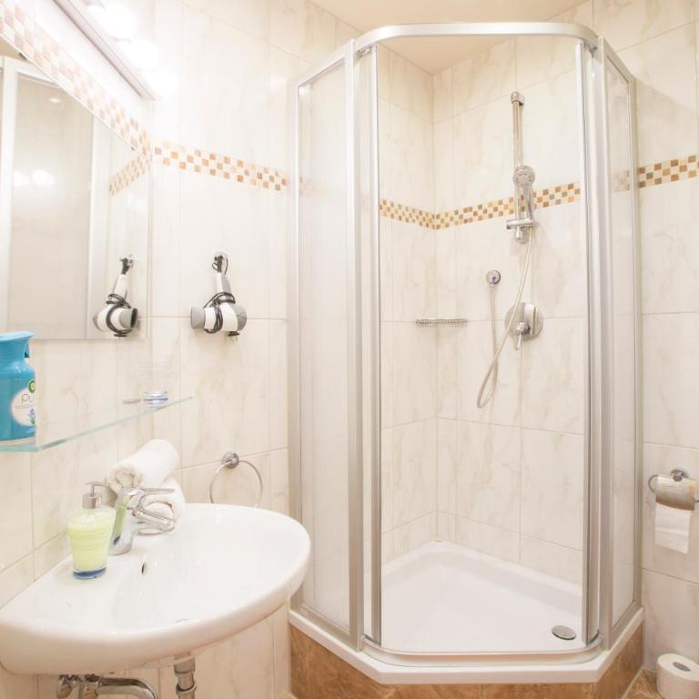 Golden GaPa Central Family Apartment 8 - Appartamento con 2 Camere da Letto - 29