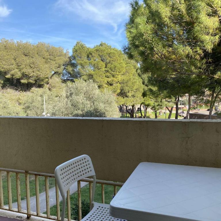 Studio rénové avec parking et wifi à Balaruc-les-Bains - FR-1-553-113 - Studio - 12